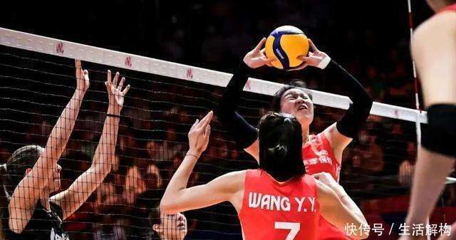 开云中国-德约科维奇在快船比赛中领先优势明显，比赛局势复杂引发热议！的简单介绍-开云中国