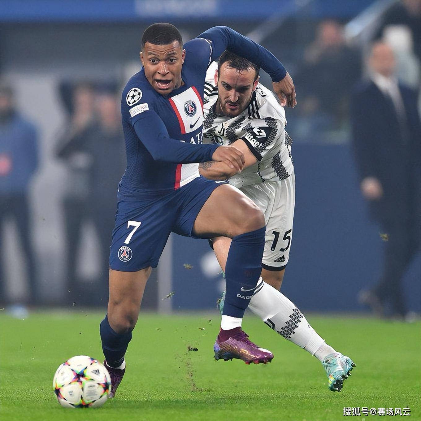 包含费城76人绝杀压哨备战法国杯今晚本菲卡强势反弹，这操作让人直呼：转折点巴塞罗那官宣签约的词条